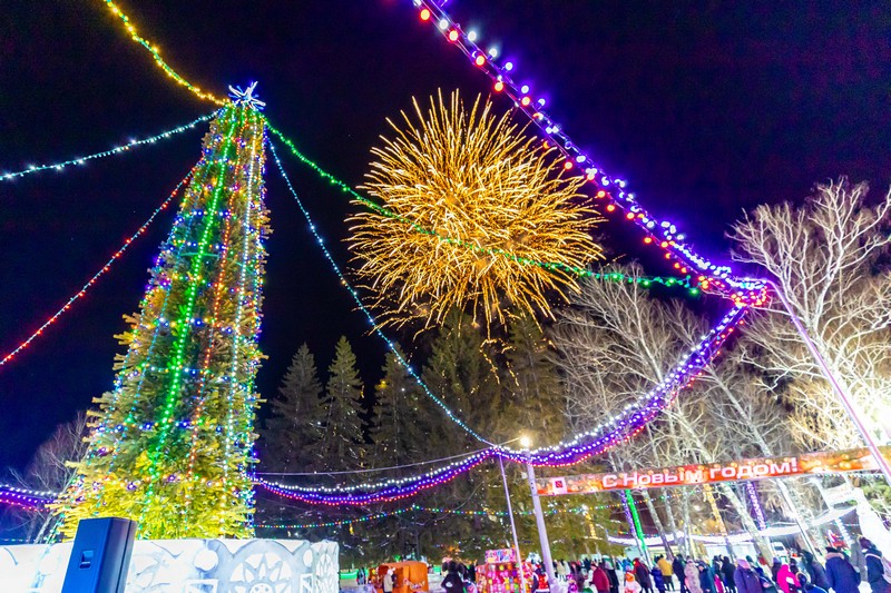 СинТЗ: Ледовый городок в парке культуры и отдыха синарских трубников стал подарком детям и взрослым к Новому году