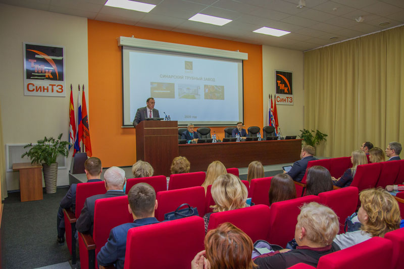 Льготы, компенсации, работа с ветеранами и молодежью: с февраля на СинТЗ в Каменске-Уральском начал действовать новый колдоговор