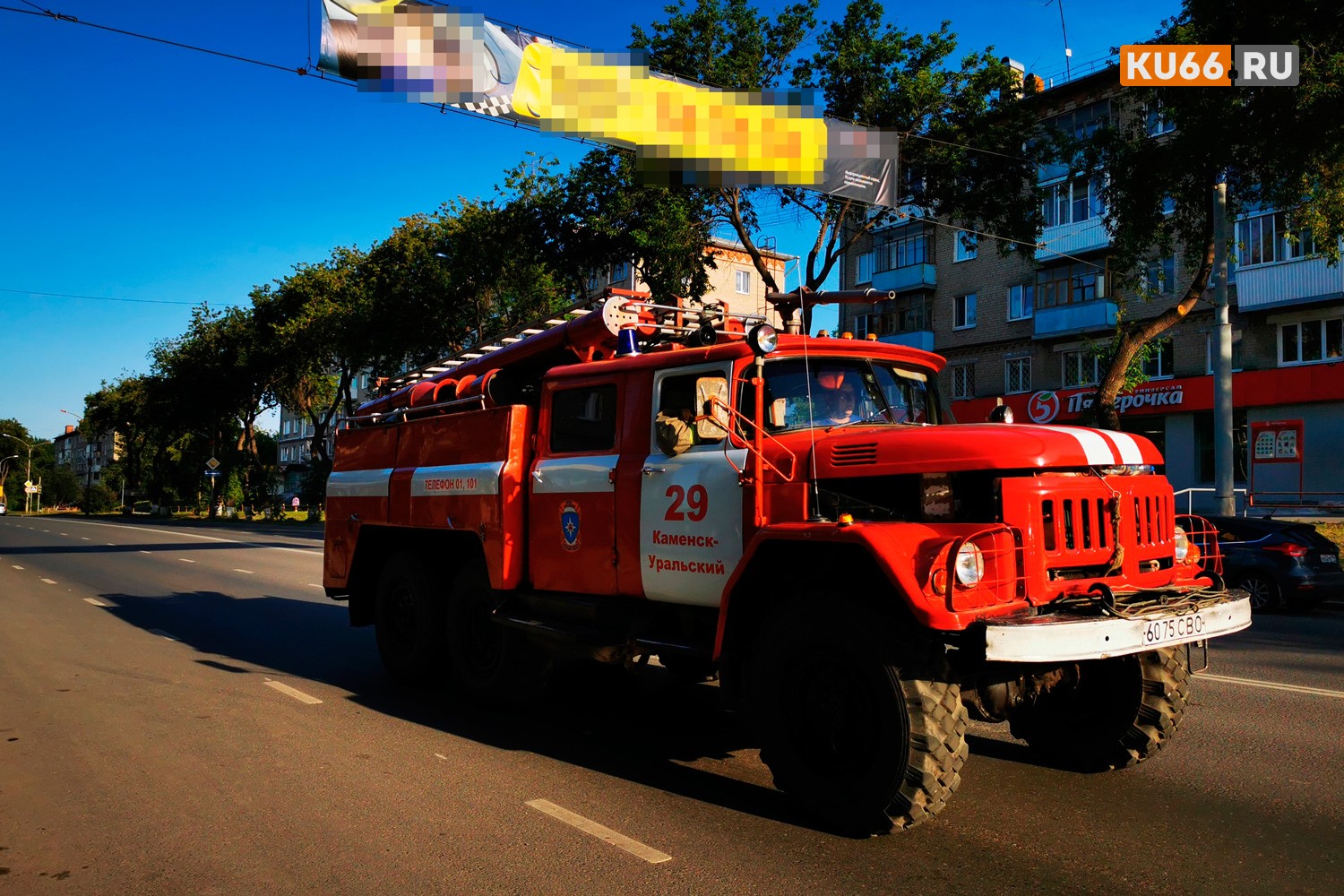 Пожар на территории Красногорской ТЭЦ в Каменске-Уральском: из-за жуткой жары полыхала трава на 150 квадратах