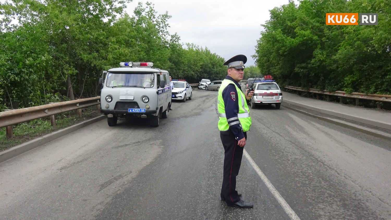 «Водитель уснул за рулем...». Подробности утренней аварии на путепроводе в Каменске-Уральском: двое в больнице, автомобили «всмятку» «Водитель уснул за рулем...». Подробности утренней аварии на путепроводе в Каменске-Уральском: двое в больнице, автомобили «всмятку»