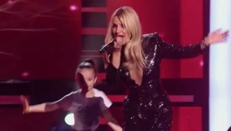 Нагиев оскорбил Лободу, которая сорвала выступление участницы на детском «Голосе»