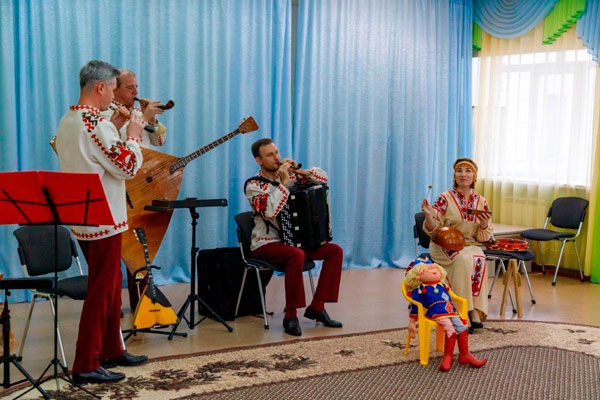 Музыка – детям в подарок