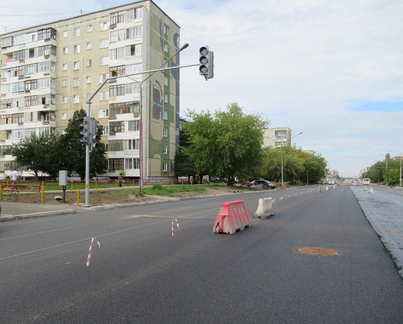 Чиновница мэрии Каменска уверена: новый пешеходник на ул. Каменской построен без нарушений. «Съезды — не только для мам с колясками»