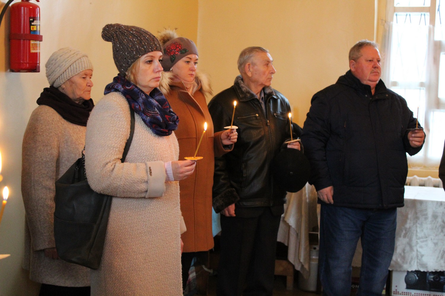 В Каменске-Уральском почтили память полицейских, погибших при исполнении служебного долга: отстояли панихиду в храме и возложили цветы...