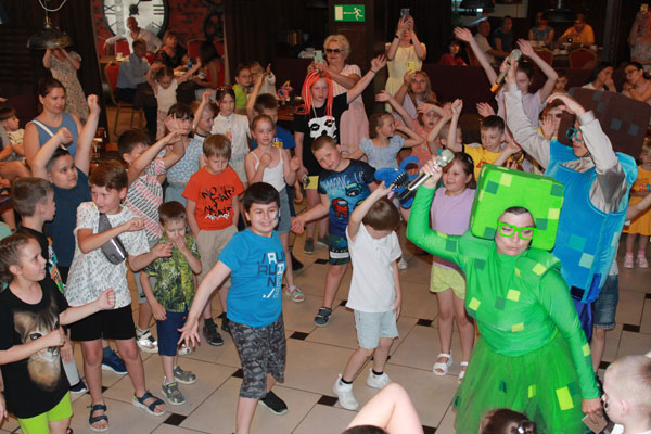 В арт-кафе «Седьмое небо» в один день прошло сразу три крутых мероприятия