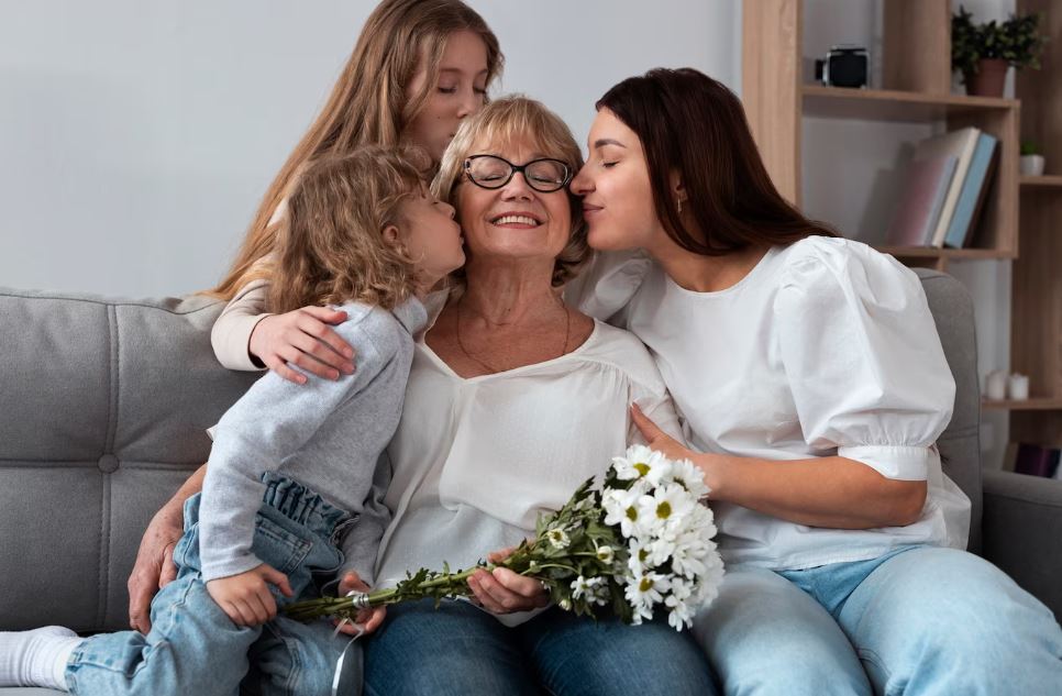 Матерям-героиням дополнительно выплатят более 30 миллионов рублей из резервного фонда