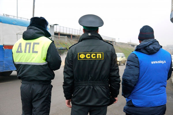 В Каменске-Уральском и районе инспекторы ГИБДД продолжают активную борьбу с неплательщиками штрафов за нарушения ПДД