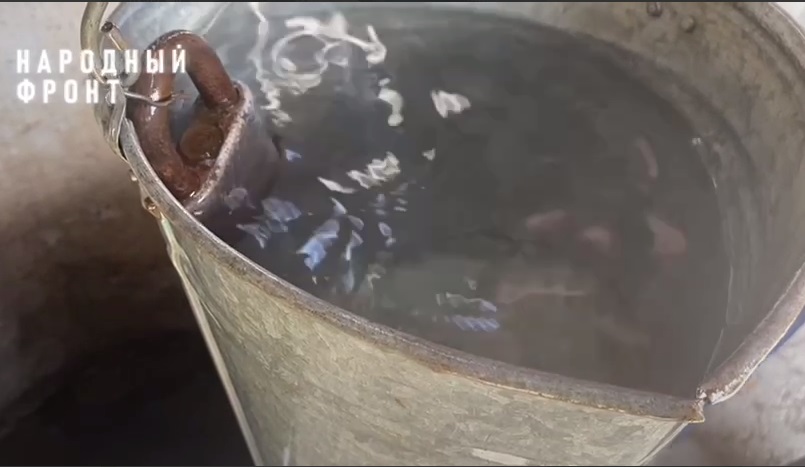 Жители Кодинки в Каменске-Уральском просят дать им воду вместо фонтанов в центре города