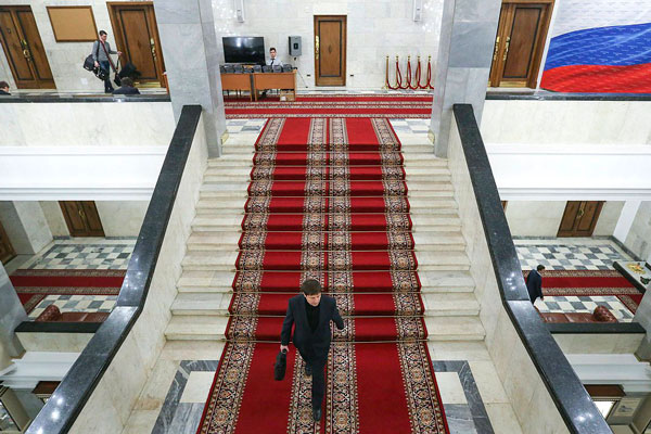 В Госдуме поставили России в пример демократию в США