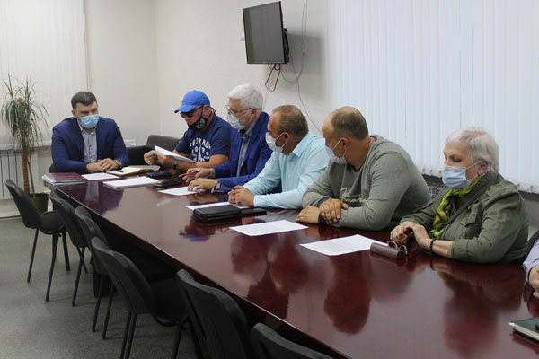 Начальник Межмуниципального отдела МВД России «Каменск-Уральский» провел экстренную встречу с членами Общественного Совета