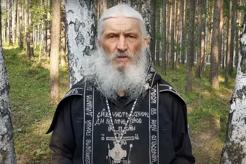 Схиигумен Сергий предложил Путину передать ему полномочия президента