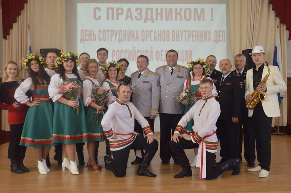 Полицейский из Каменска-Уральского уехал в Санкт-Петербург спеть в акции «Милосердие белых ночей» перед коллегами из 70 регионов страны