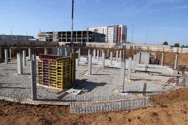 Центр бокса в Каменске — до сдачи в эксплуатацию чуть больше года. К зиме будет готов каркас. Мэр Герасимов: «В качестве работ уверены»