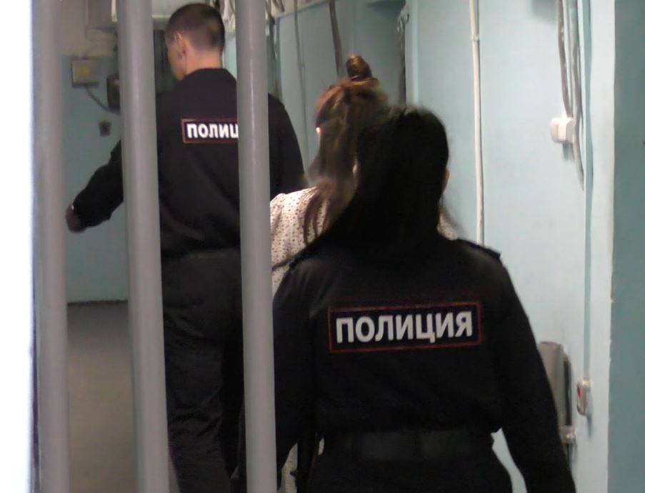 В Каменске-Уральском арестовали серийную мошенницу  | На Урале арестовали серийную мошенницу 