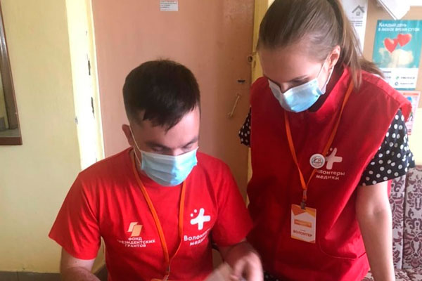 В дни «карантикулов» в Каменске с новой силой заработают волонтеры — они будут помогать пожилым людям с продуктами и лекарствами