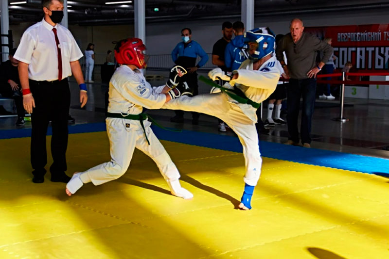 С силовых игр из Екатеринбурга команда спортсменов-борцов из Каменска привезла сразу 27 золотых и серебряных медалей. Имена лучших