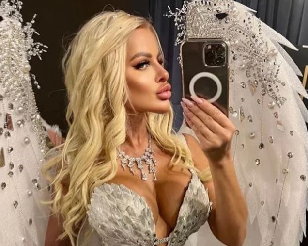 «Уральская Барби» поедет искать мужчину мечты на шоу «Давай поженимся» | «Уральскую Барби» пригласили на шоу «Давай поженимся»