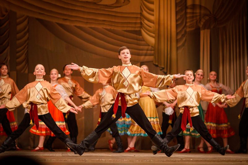 Премию Правительства РФ получила балетмейстер «Юности» из Каменска-Уральского Лариса Смоланова. Министр: «Она сохраняет наши традиции»