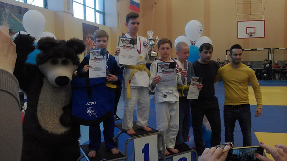 «Кто хотел победить — победил, кто не хотел, тот проиграл!» Как юные дзюдоисты из Каменска-Уральского выступили на турнире «Медвежата»?