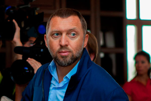 Дерипаска предложил сократить число чиновников в 2-3 раза