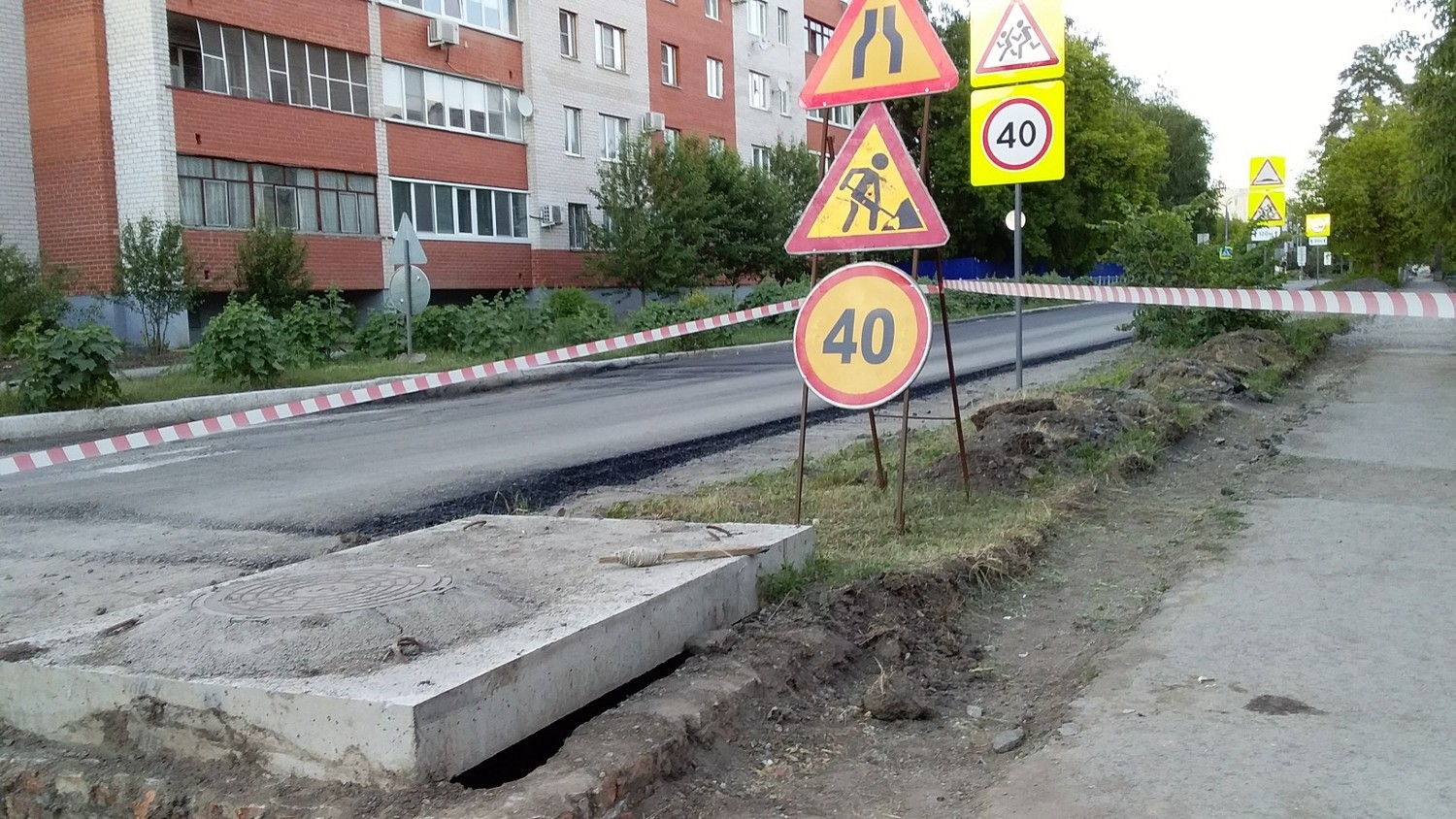 Комплексный подход в сезонных ремонтах в Каменске-Уральском продолжается: сначала работает «Водоканал», потом «Теплокомплекс» и дорожники