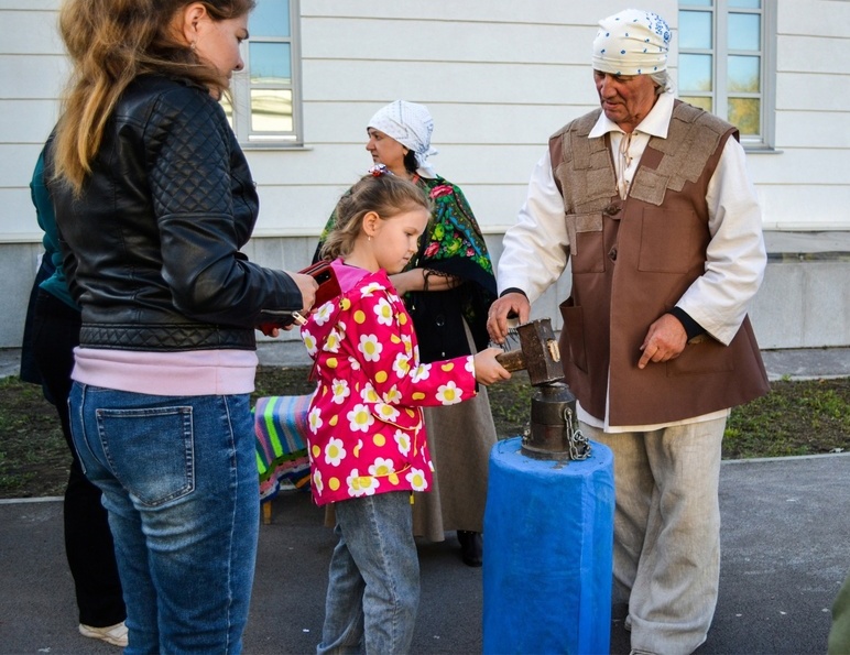 Фестиваль "Музы и Пушки" в Каменске-Уральском приближается: уникальные события и развлечения ждут гостей | В Каменске-Уральском пройдет уникальный историко-культурный фестиваль "Музы и Пушки" Фестиваль "Музы и Пушки" в Каменске-Уральском приближается: уникальные события и развлечения ждут гостей | В Каменске-Уральском пройдет уникальный историко-культурный фестиваль "Музы и Пушки"
