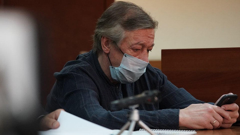 Ефремов признал вину в смертельном ДТП на Садовом. Обвинение запросило 11 лет колонии общего режима