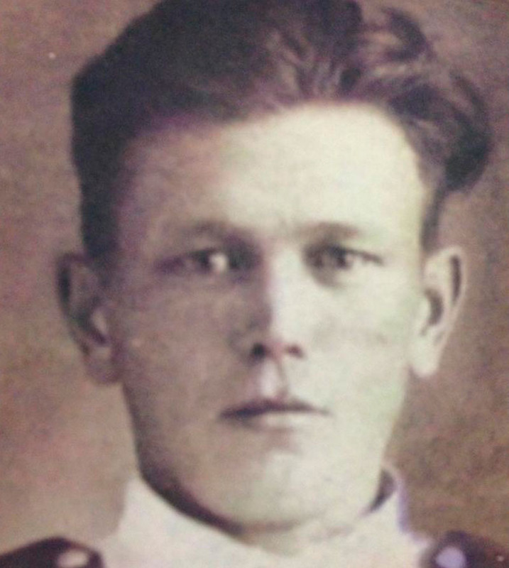 Внук пошел по стопам деда-фронтовика: полицейский из Каменска-Уральского рассказал, как после армейской службы решил стать стражем дорог