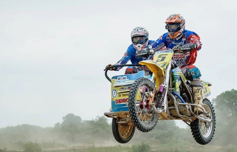 Пятикратный чемпион РФ по мотокроссу Роман Кох мог погибнуть не из-за несчастного случая. Но кому-то не выгодно это признавать