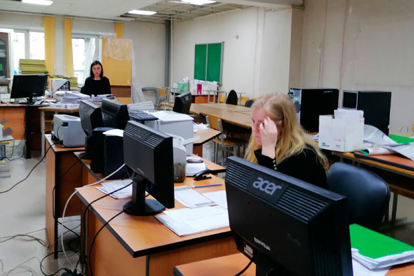 Минтруда РФ вкладывается в модернизацию компьютерной сети Центра занятости населения Каменска-Уральского. Скорость работы вырастет в разы!