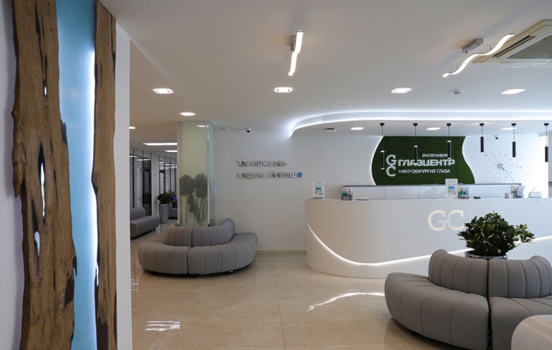 Посмотрите в глаза родителям. О лечении катаракты в ГЛАЗцентре