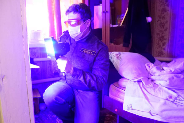 С матерью обезглавленного под Саратовом мальчика работает психолог