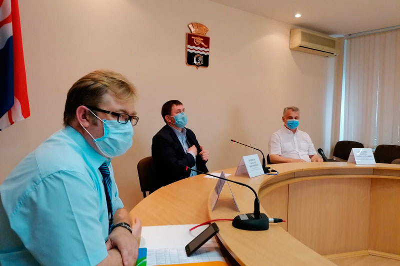 Как в Каменске прошли майские праздники в условиях самоизоляции и как торговые точки исполняли указ об ограничении продажи алкоголя