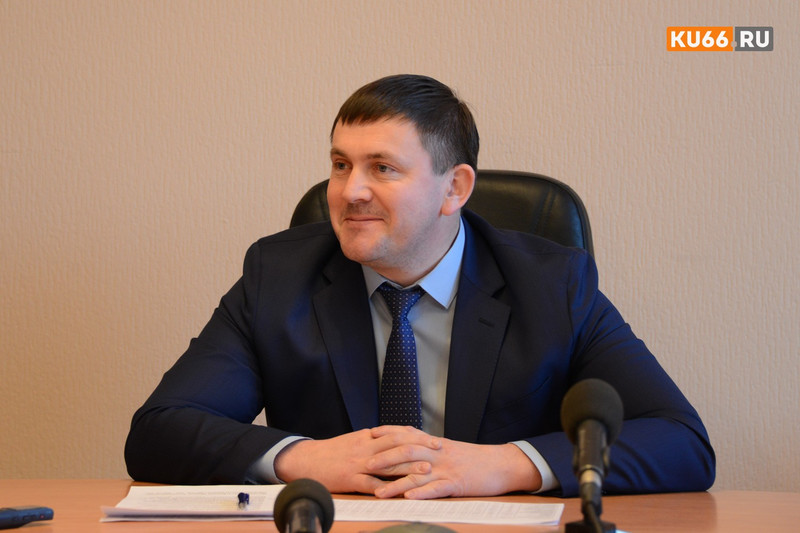 Мэр Алексей Шмыков — всем полицейским Каменска-Уральского: «В этом году, как никогда, вы проявляете сплоченность и верность долгу»