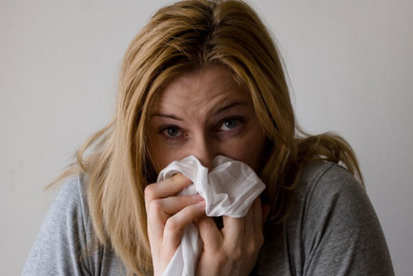 Спазм сосудов, обезвоживание: что нельзя делать при высокой температуре