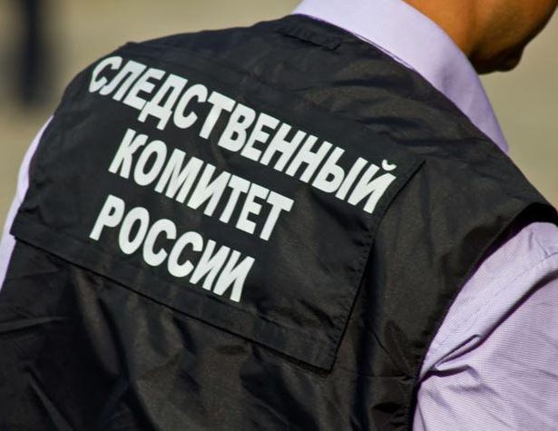 Екатеринбурженка ударила ребенка из-за того, что тот не уступил качели | В Екатеринбурге женщина напала на ребенка из-за занятых качелей