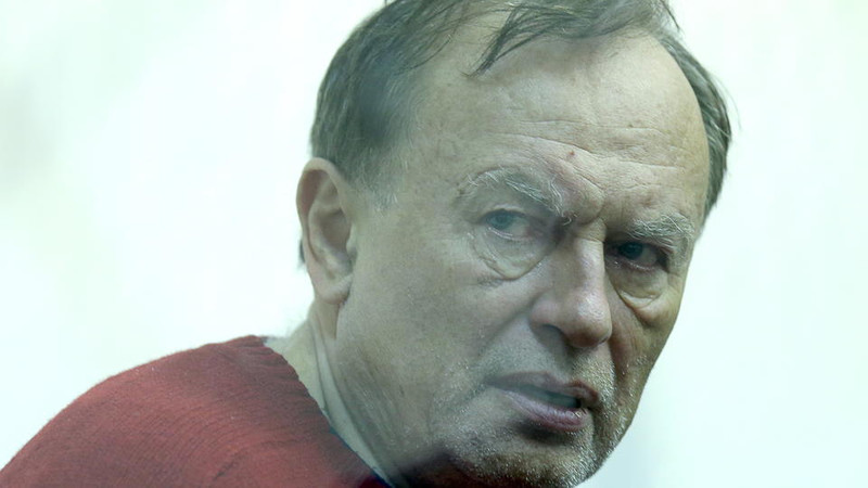 Потрошитель Соколов даст колонии часть гонорара за доступ к компьютеру Потрошитель Соколов даст колонии часть гонорара за доступ к компьютеру