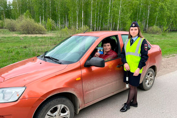 В местах серьезных ДТП сотрудники ГИБДД провели рейд «Водитель, будь внимателен на дороге!»