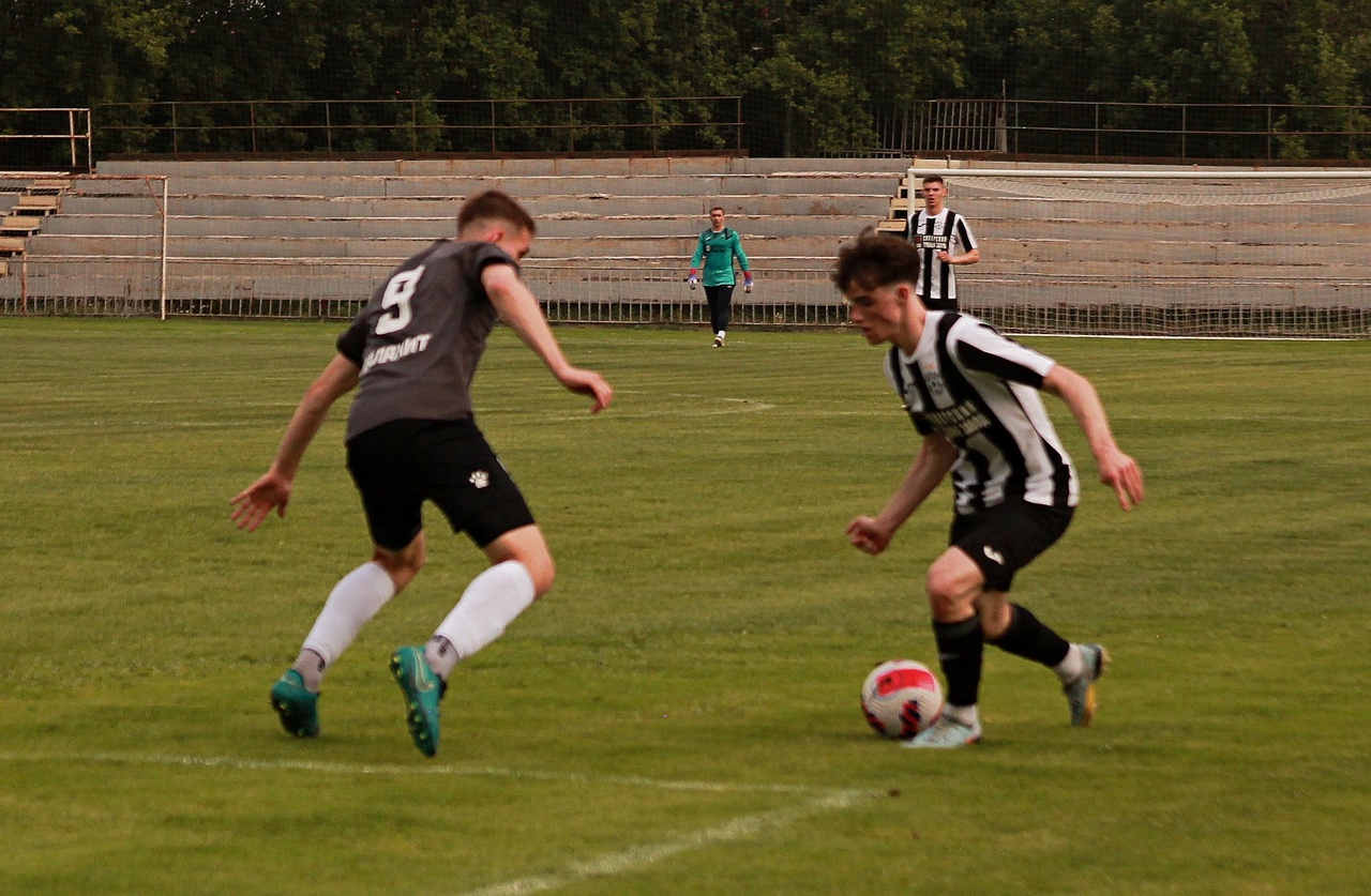 «Синара» одержала ещё одну победу в областном футбольном чемпионате