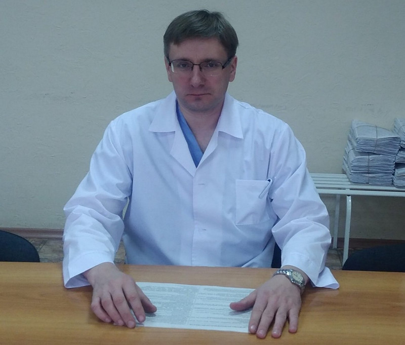 Знакомимся: в горбольнице Каменска-Уральского — новые врачи, которые будут вас лечить. Среди них и начинающая молодежь, и опытные доктора