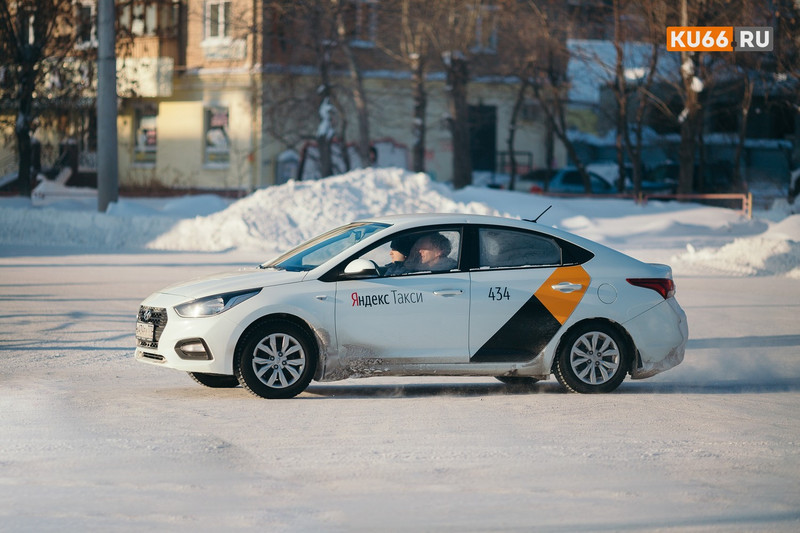 «Омикрон» уже в Каменске, эпидемиологи ждут результатов тестов: в помощь медикам, как только начнется всплеск эпидемии, машины и такси