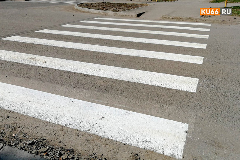 Обратная сторона хорошего ремонта дорог в Каменске: люди напуганы смертельным ДТП и показывают, где могут возникнуть аналогичные ЧП Обратная сторона хорошего ремонта дорог в Каменске: люди напуганы смертельным ДТП и показывают, где могут возникнуть аналогичные ЧП