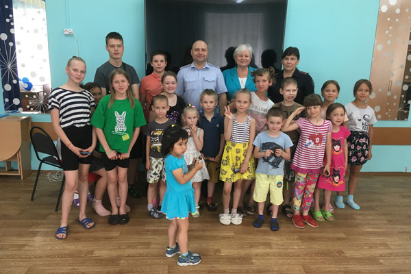 Полицейские в Каменске-Уральском посетили несовершеннолетних воспитанников социально-реабилитационных центров