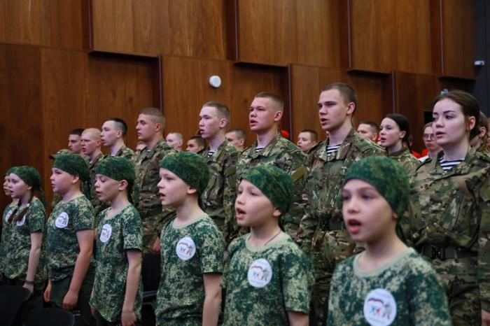 Более 100 тысяч участников: региональный этап «Зарницы 2.0» стартовал в Свердловской области | В Свердловской области стартовал региональный этап «Зарницы 2.0»