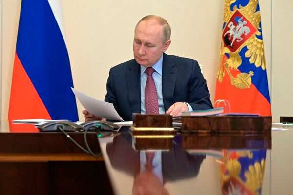 Путин подписал закон об антикризисных мерах налоговой поддержки