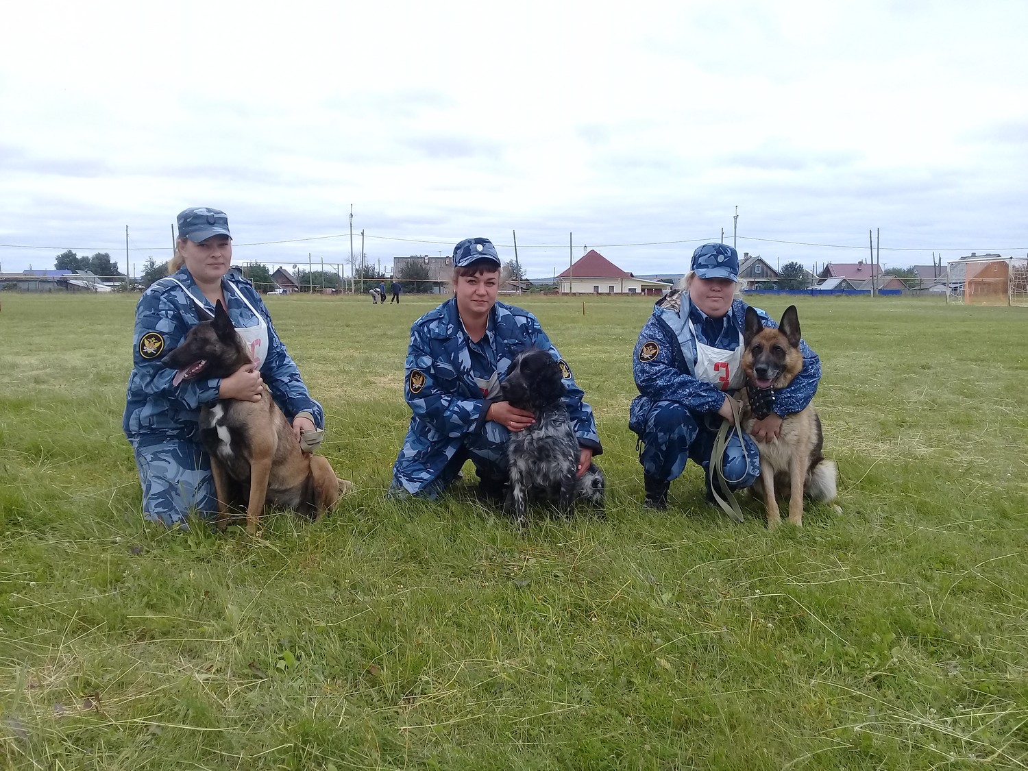 Кинологи из Каменска-Уральского и их четвероногие «напарники» стали лучшими на областных соревнованиях в Ивделе