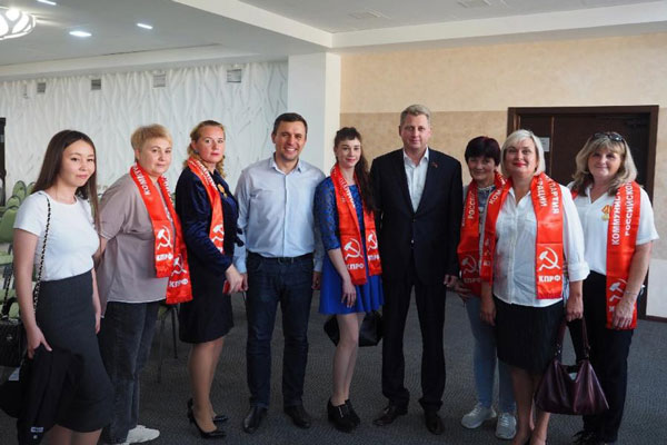 Власти Каменска-Уральского пытались сорвать встречу кандидата в губернаторы Александра Ивачева и популярного политика Николая Бондаренко?