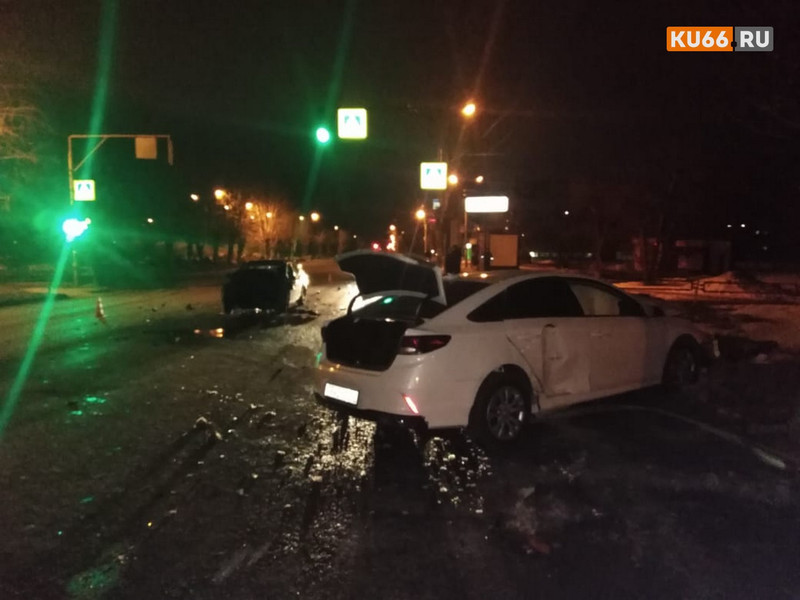 Ночью в Каменске-Уральском в ДТП пострадали два водителя