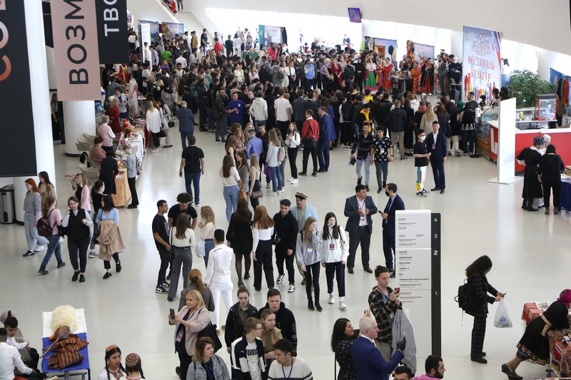 12 городов, 4 континента