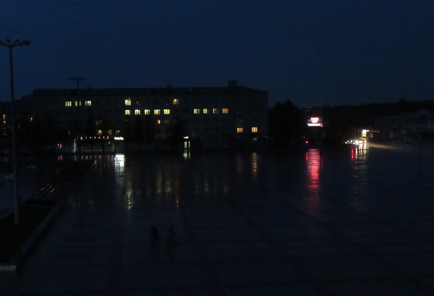 Световой день прибавился: с июня уличное освещение в Каменске-Уральском будут включать по летнему графику – на пятнадцать минут позже